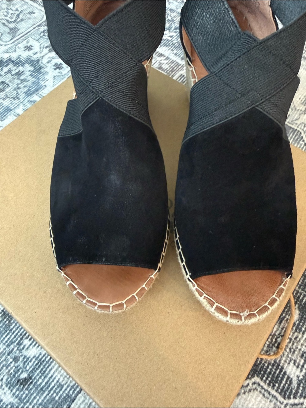 • Gentle Souls/Kenneth Cole • Colleen Cross Elastic Strap Wedge • Black • 9M - Picture 7 of 16